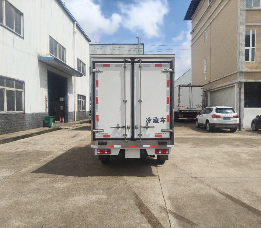 奇瑞開瑞X5純電動(dòng)冷藏車50.38度電EV圖片5