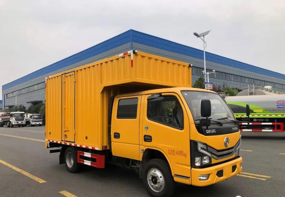 東風(fēng)多利卡藍(lán)牌雙排座檢修車(chē)